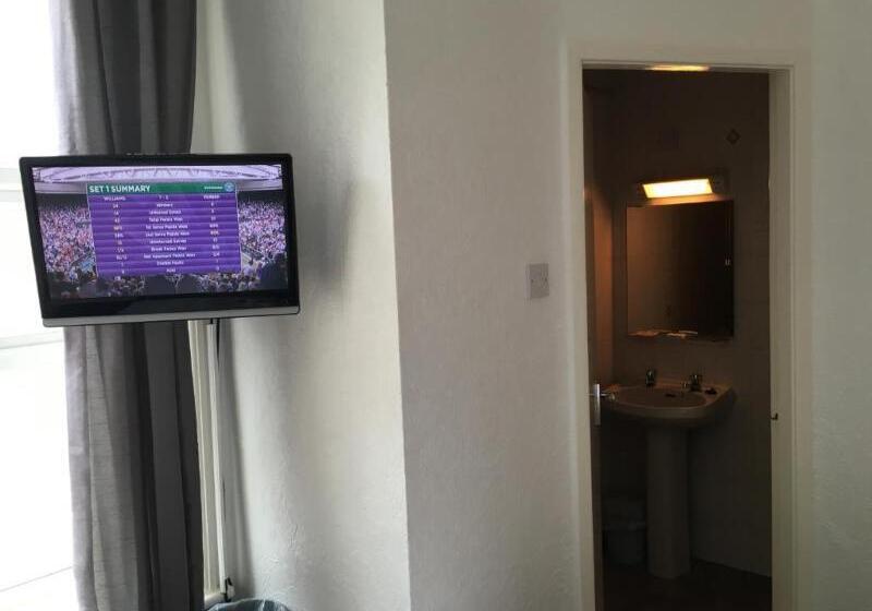 Номер Стандарт, OYO Wave Crest