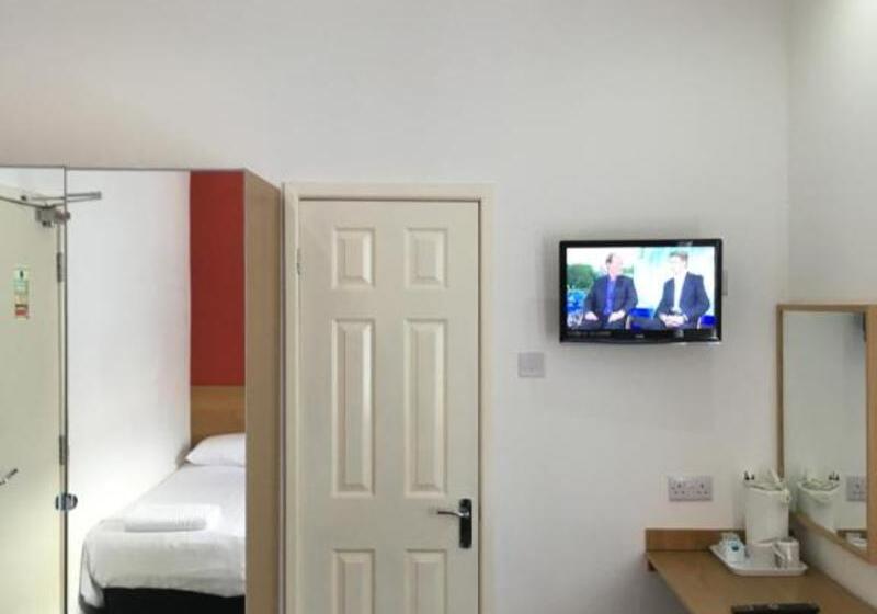 חדר דלוקס, OYO Wave Crest