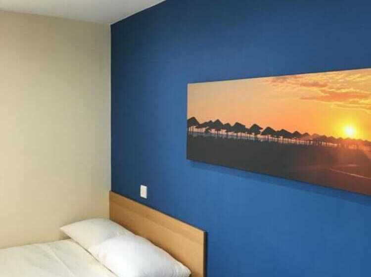 חדר סופריור, OYO Wave Crest