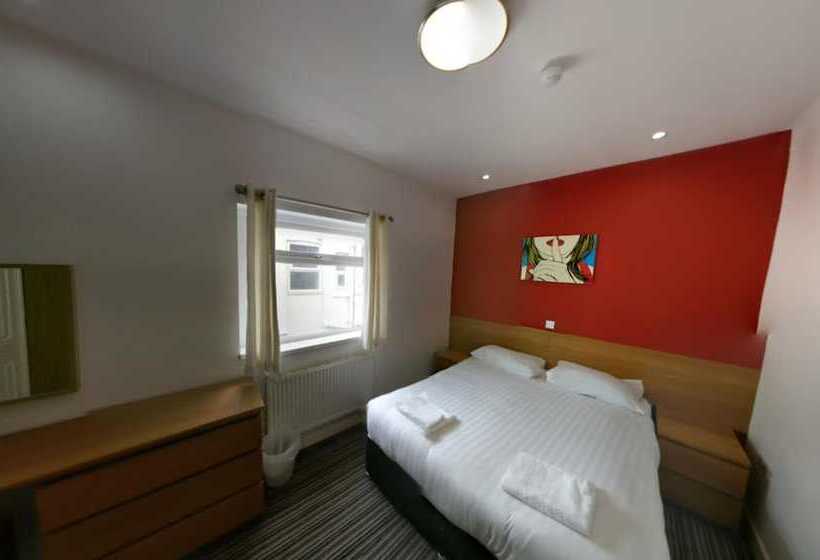 חדר דלוקס, OYO Wave Crest