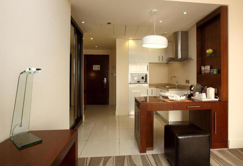 חדר סופריור עם מיטת קינג, Novotel Suites Riyadh Olaya