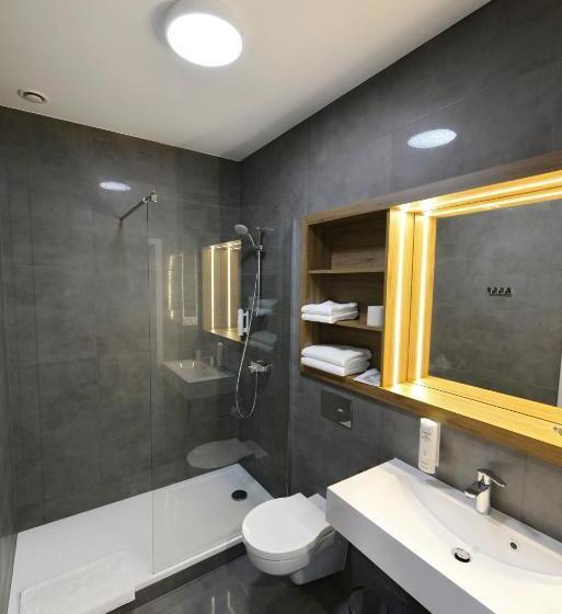 디럭스 룸, Centrum