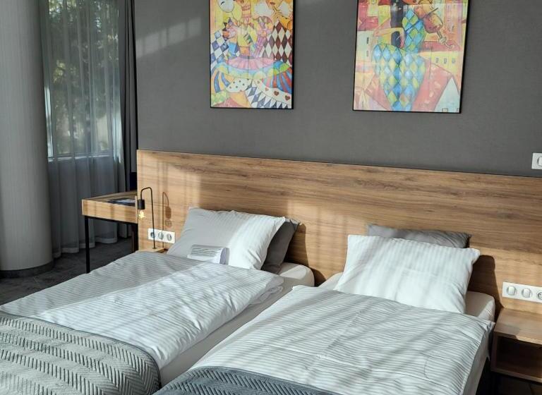 디럭스 룸, Centrum