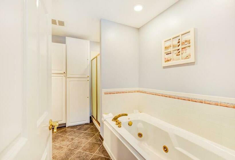 Апартаменты 3 Спальни, Beacon Court D