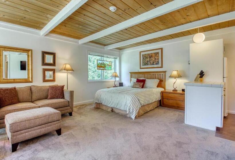 إستوديو قياسى, Sun Valley Atelier Studio  Serenade