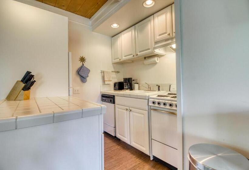 إستوديو قياسى, Sun Valley Atelier Studio  Serenade