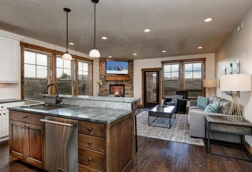 ３ベッドルームアパートメント, North Vista Haven Unit 101