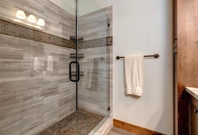 شقة 3 غرف, North Vista Haven Unit 101