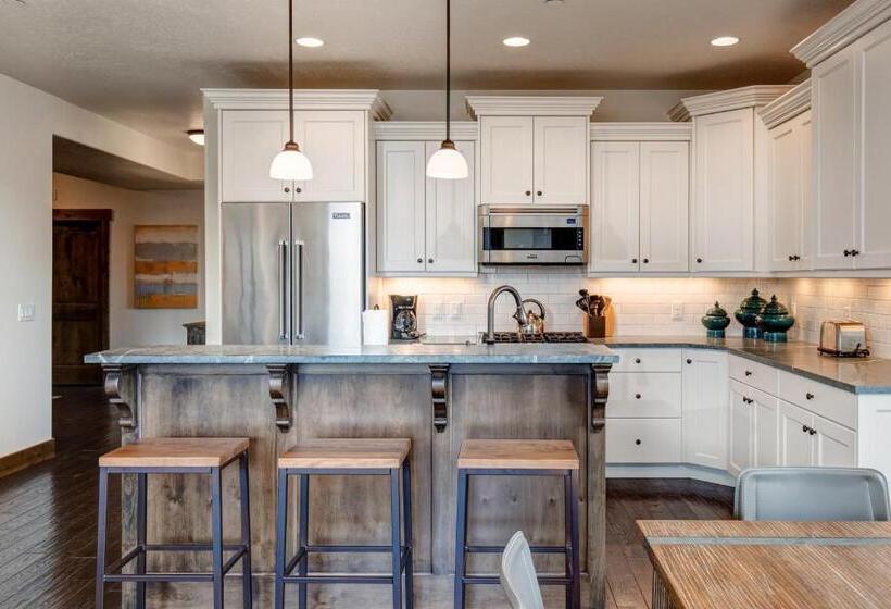 شقة 3 غرف, North Vista Haven Unit 101