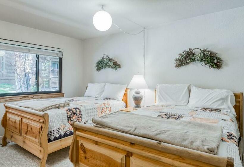 Апартаменты 3 Спальни, Our Lake House