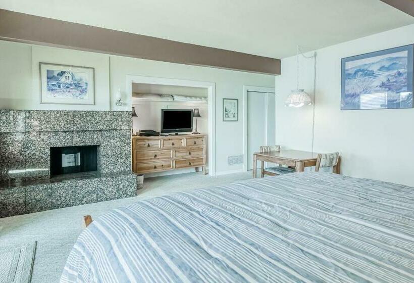 침실 3개 아파트, Our Lake House