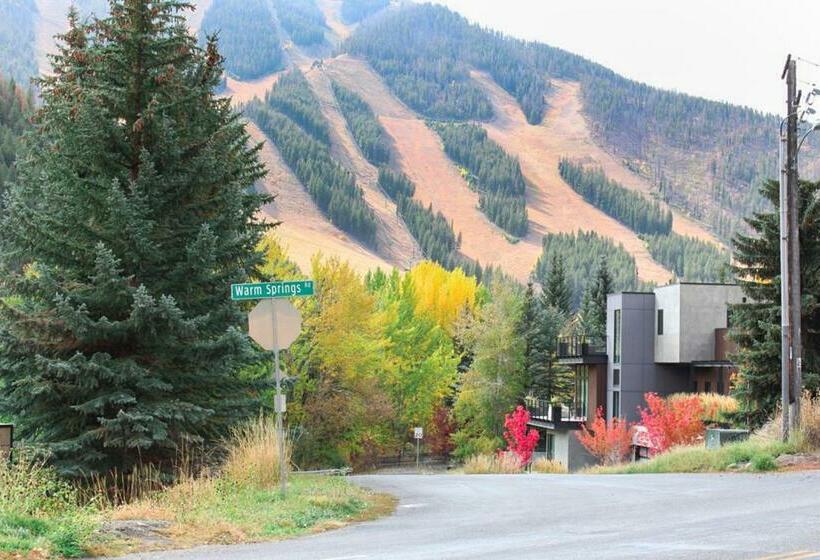 شقة غرفة واحدة, Warm Springs Wonder