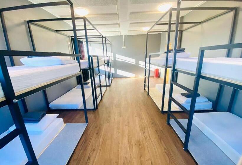 تختخواب در اتاق مشترک, Bus Hostel Reykjavik   Reykjavik Terminal