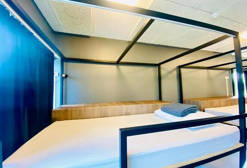 تختخواب در اتاق مشترک, Bus Hostel Reykjavik   Reykjavik Terminal