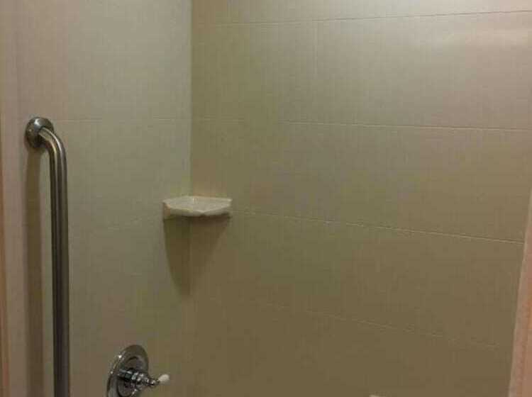 سوییت, Best Western Premier Ashton Suiteswillowbrook