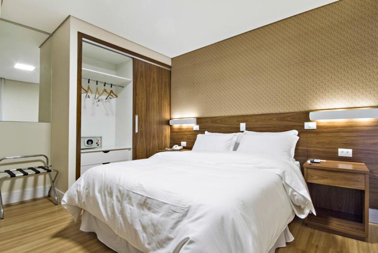 디럭스 룸, Chateau