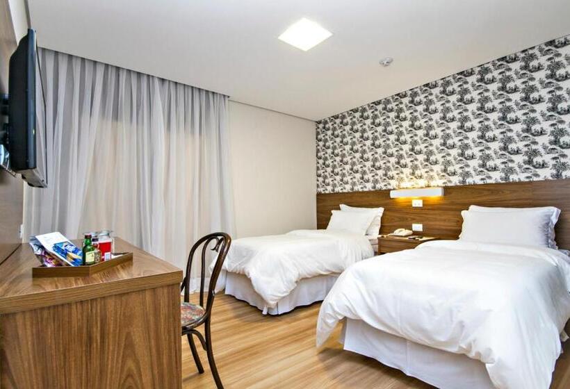 Quarto Familiar Deluxe, Chateau