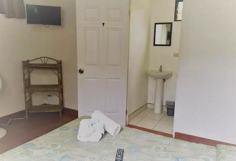 キングサイズベッドのスタンダードルーム, Costa Rica Guesthouse