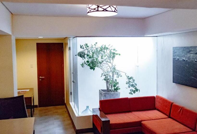 Junior Suite, Crown Regency Beach Resort