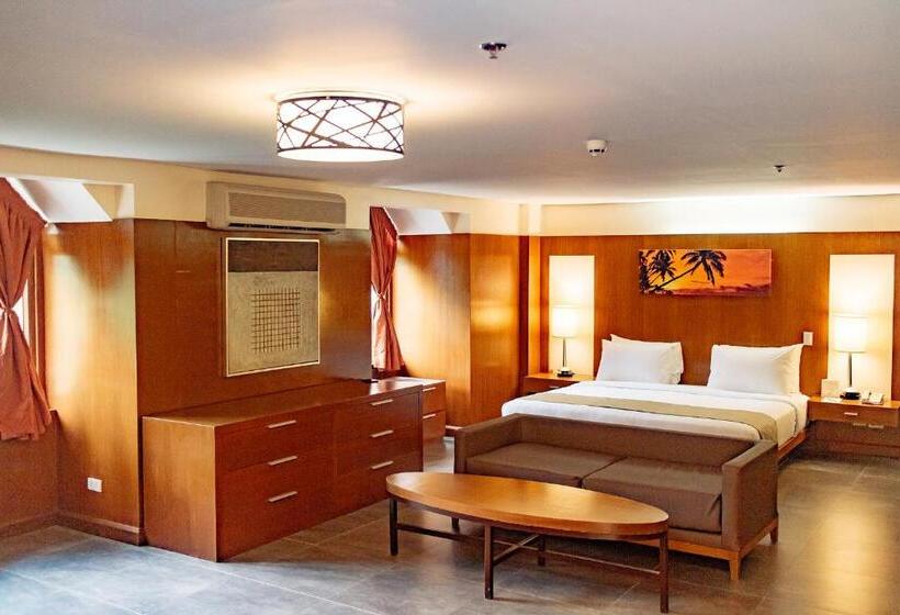行政套房, Crown Regency Beach Resort
