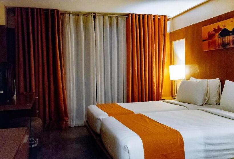 Superior Room, Crown Regency Beach Resort