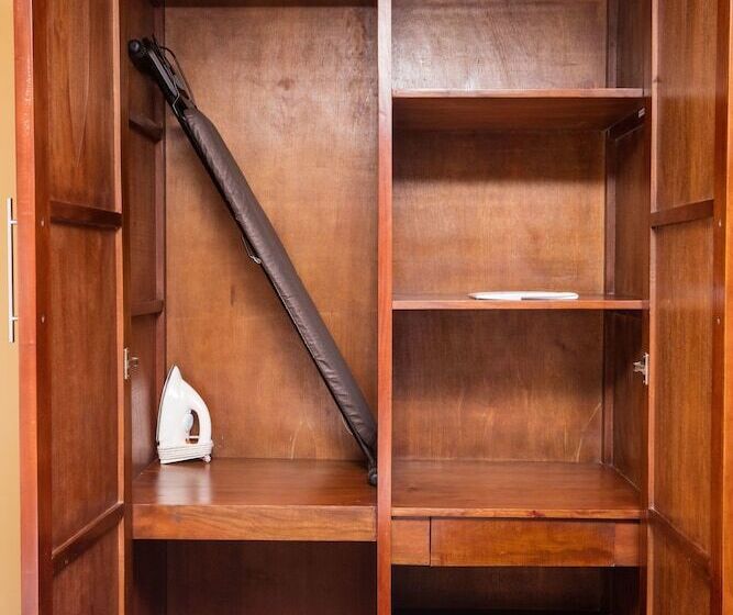 디럭스 룸 킹사이즈 침대, Gsh Colombo