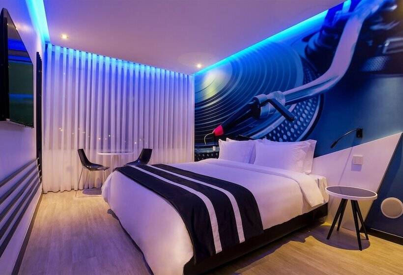 اتاق استاندارد با تخت بزرگ, Hf Fenix Music