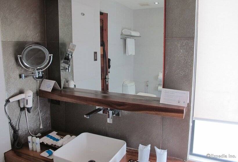 اتاق خانوادگی, Infinity Resort