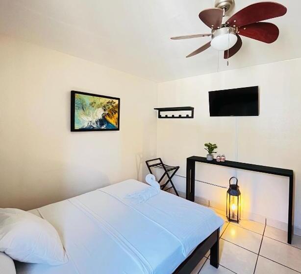 标准间, La Estación