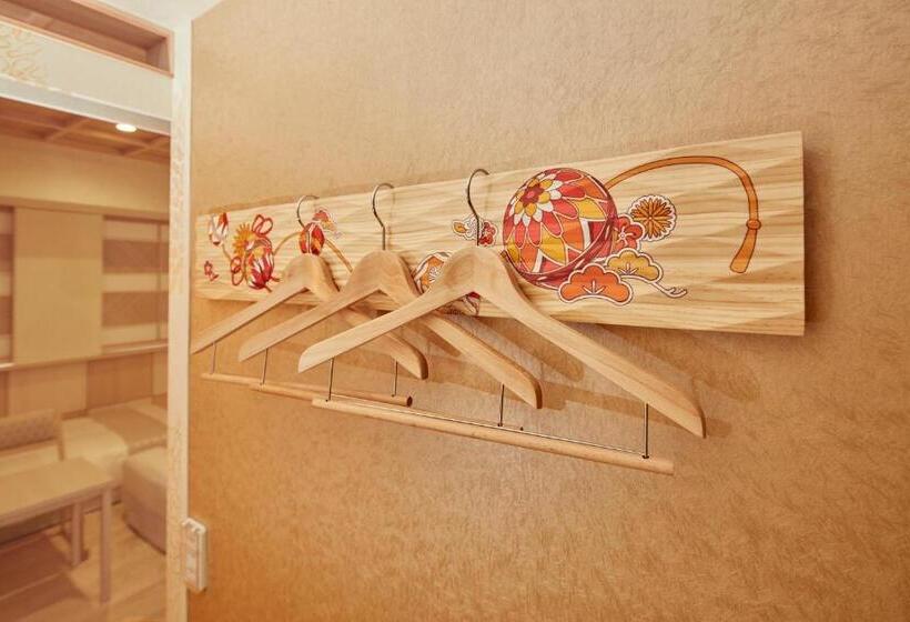 Четырехместный Номер Стандарт, Mystays Asakusabashi
