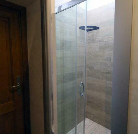 اتاق استاندارد سه نفره, Piccolo Di Piazza Di Spagna Suites