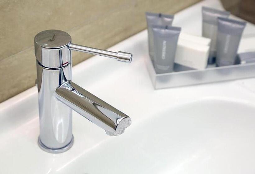 اتاق استاندارد سه نفره, Piccolo Di Piazza Di Spagna Suites