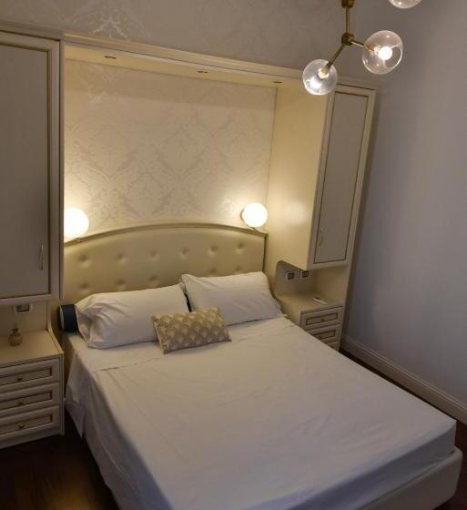 اتاق استاندارد, Piccolo Di Piazza Di Spagna Suites