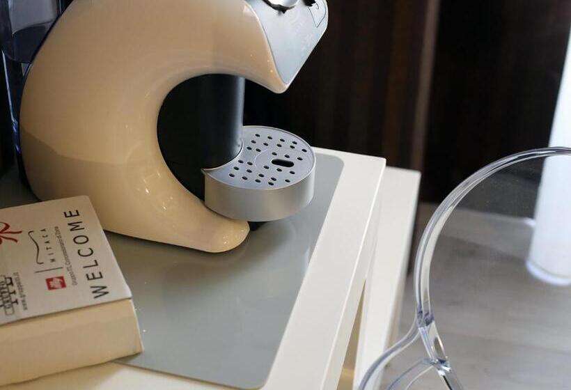 اتاق استاندارد یک نفره, Piccolo Di Piazza Di Spagna Suites