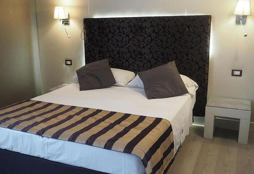 اتاق اکونومی, Piccolo Di Piazza Di Spagna Suites