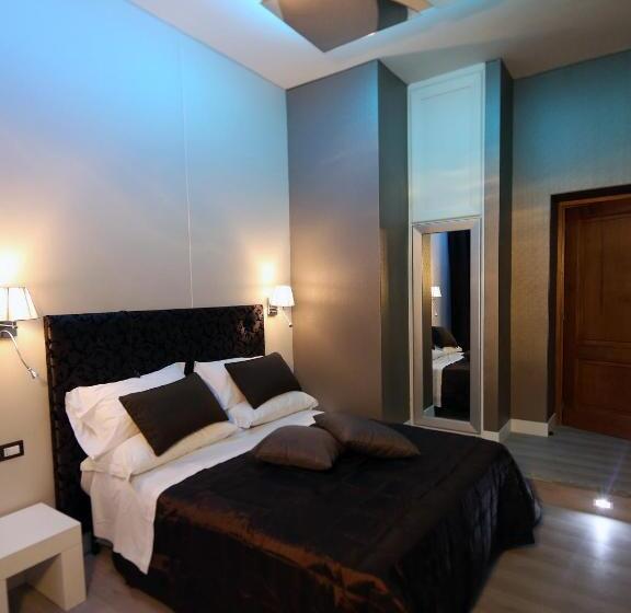 اتاق اکونومی, Piccolo Di Piazza Di Spagna Suites