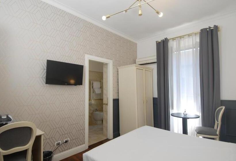 اتاق استاندارد, Piccolo Di Piazza Di Spagna Suites