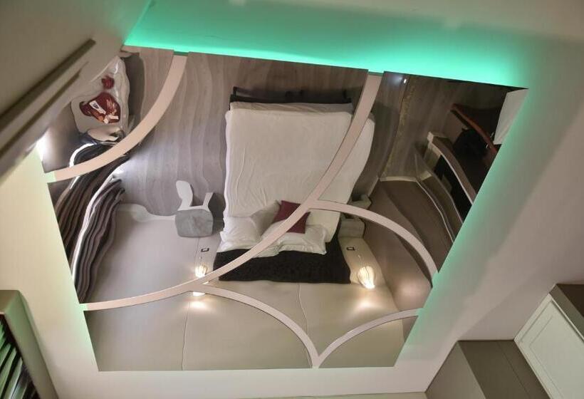 اتاق استاندارد, Piccolo Di Piazza Di Spagna Suites