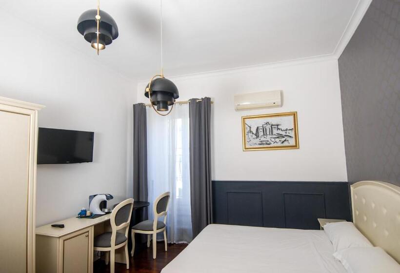 اتاق استاندارد, Piccolo Di Piazza Di Spagna Suites