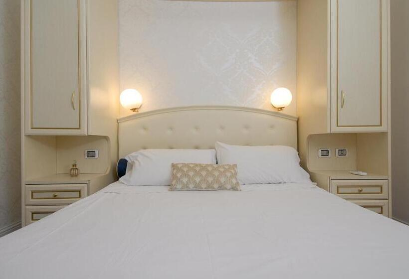 اتاق استاندارد, Piccolo Di Piazza Di Spagna Suites