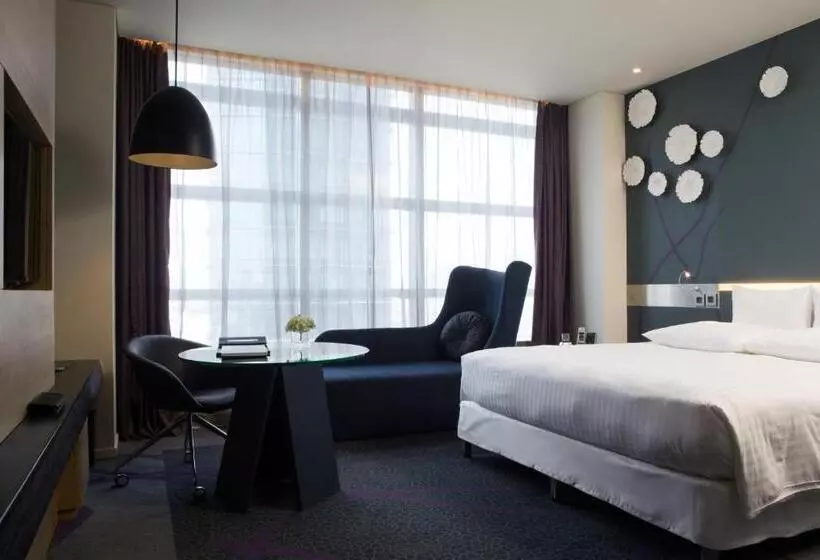 Camera Executive, Pullman Saigon Centre
