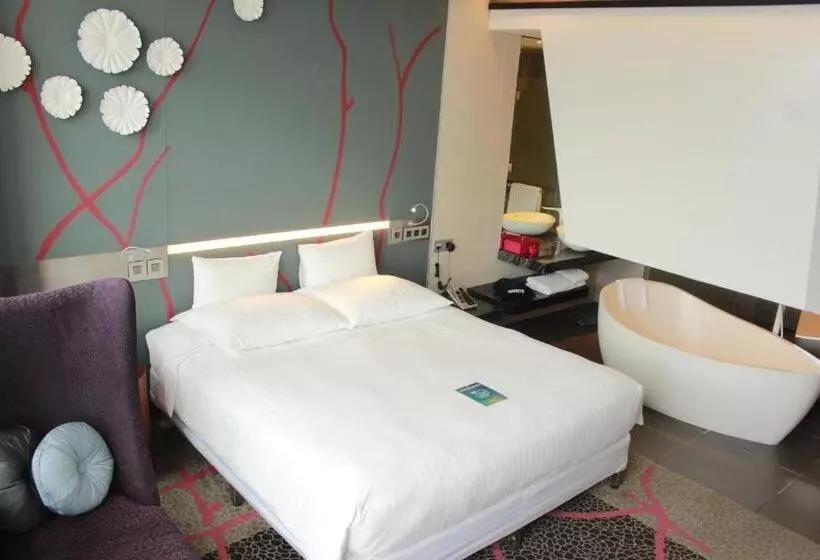 Camera Executive, Pullman Saigon Centre