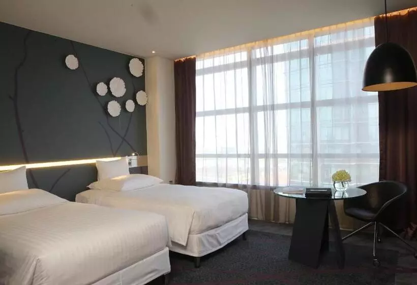 Camera Executive, Pullman Saigon Centre
