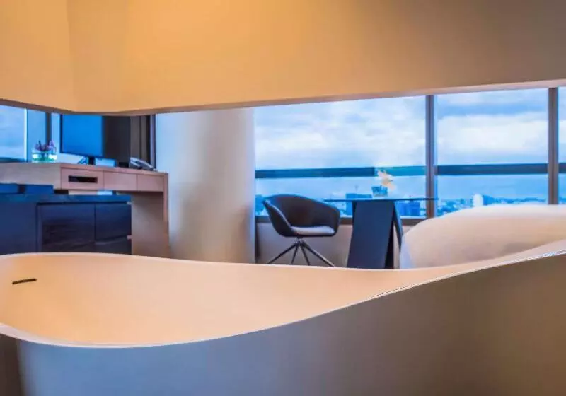Camera Executive, Pullman Saigon Centre