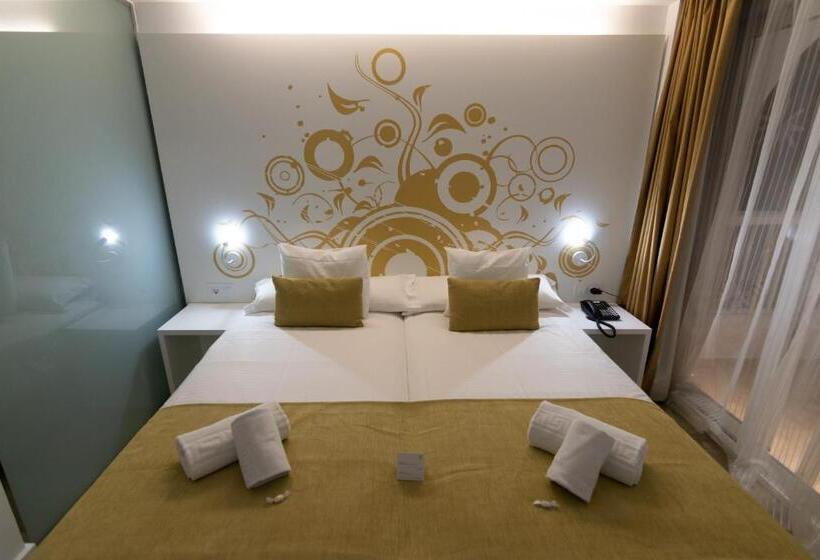 标准间带阳台, R2 Bahia Cala Ratjada  Adults Only