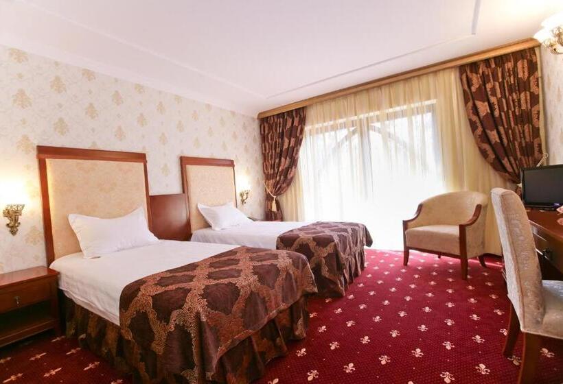 スタンダードルーム, Restaurant La Castel