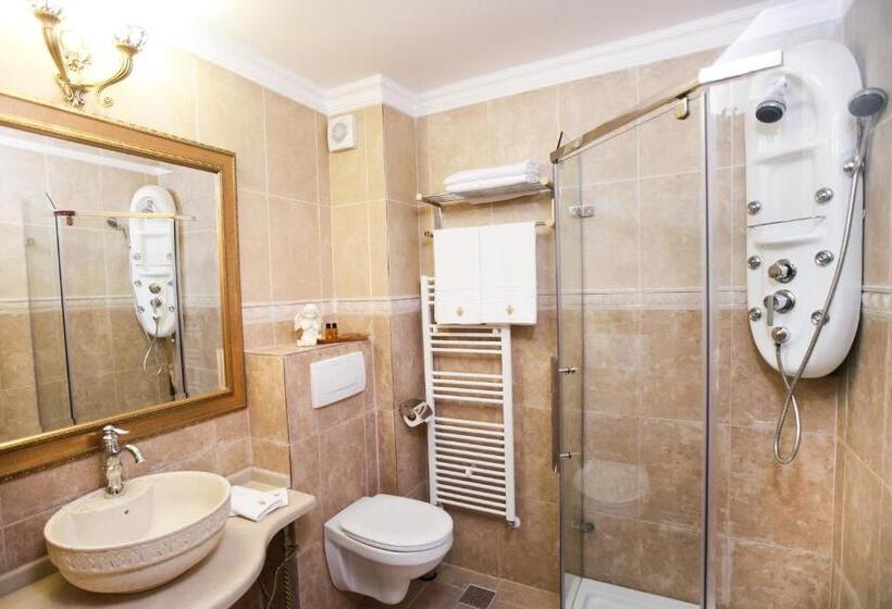 スイート, Restaurant La Castel