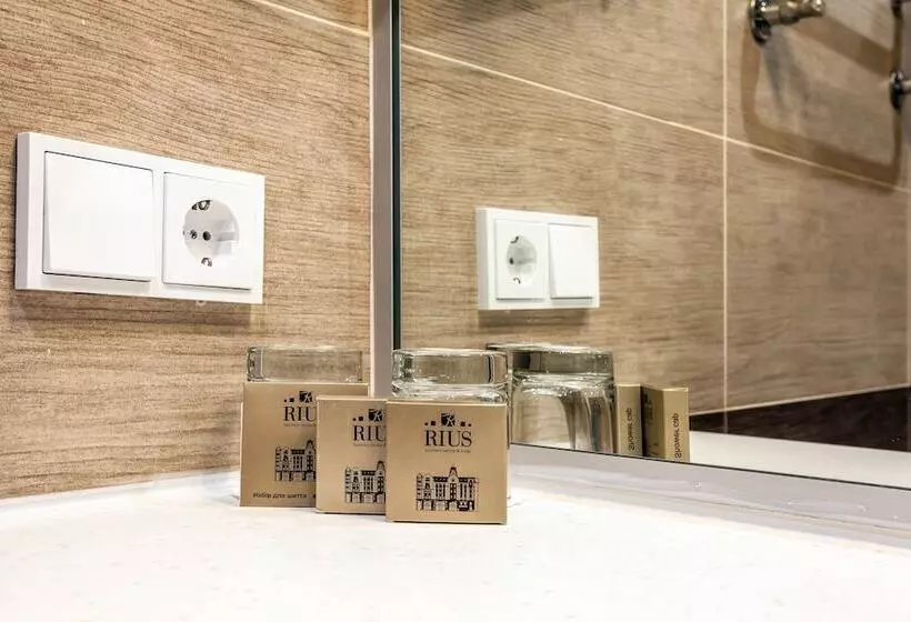 سوییت جونیور, Rius Hotel Lviv