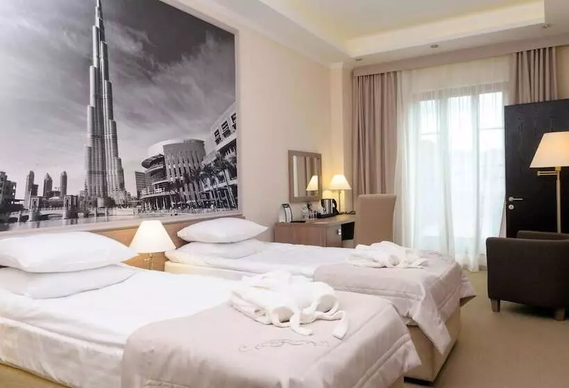 اتاق خانوادگی, Rius Hotel Lviv