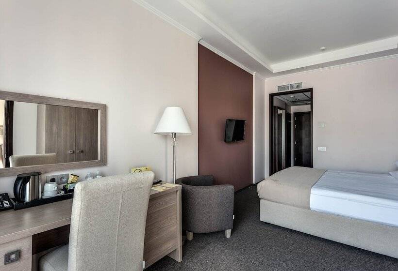 اتاق راحتی, Rius Hotel Lviv